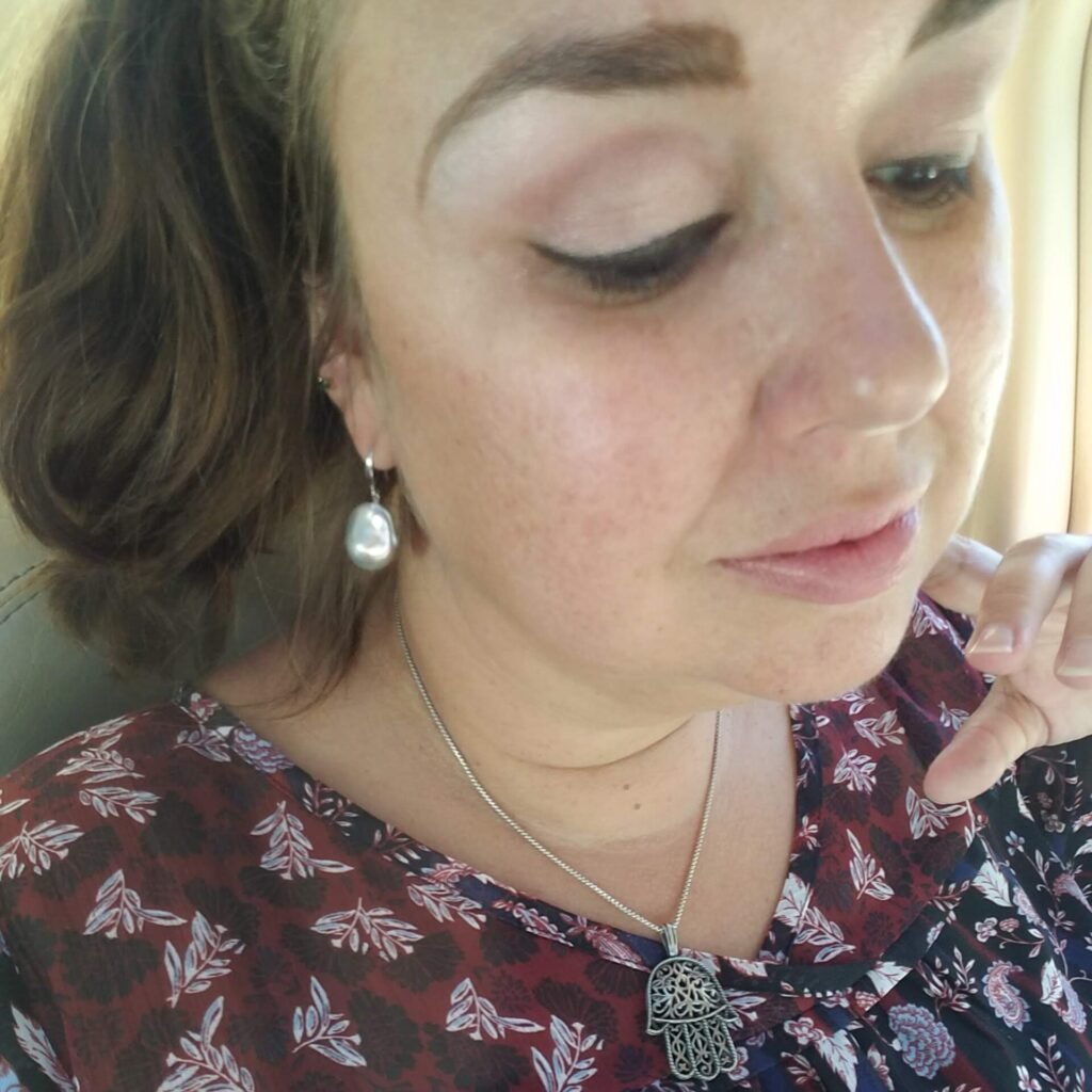 HOME ME ON LIFE Miriah Portrait 1:1